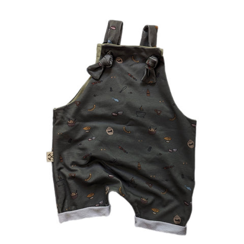 Kurze Latzhose - Grillohmd