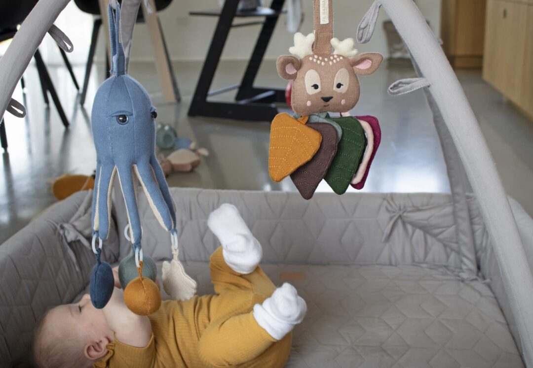 Rehkitz Anhänger für Babyschale und Kinderwagen – Bild 5